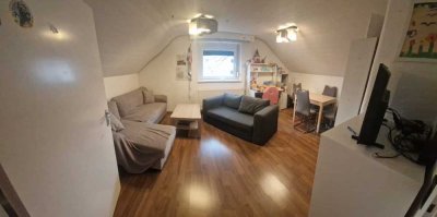 Gepflegte 2-Zimmer-Dachgeschoss-Wohnung in Böblingen