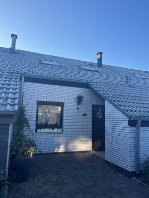 Gepflegtes Reihenmittelhaus in Gifhorn-Stadt – Nähe der bewaldeten Dünenerhebung Katzenberg