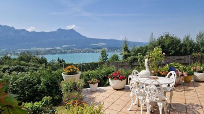Klein aber Fein - Bungalow mit traumhaftem Seeblick in Mondsee: Terrasse, Garten sowie Garage - Ihr neues Zuhause!