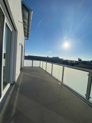Barrierefreies, perfektes Zuhause mit gehobenen Standard, Bad mit Fenster, ebenerdige Dusche, EBK