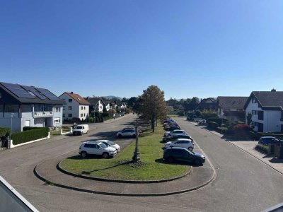 Exklusive 5-Zimmer-Wohnung mit Garten, 70 m² Terrasse, Loggia, Balkon, Kamin und Keller in Iffezheim