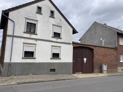 Ansprechendes 5-Zimmer-Farmhaus in Langerwehe, Schlich