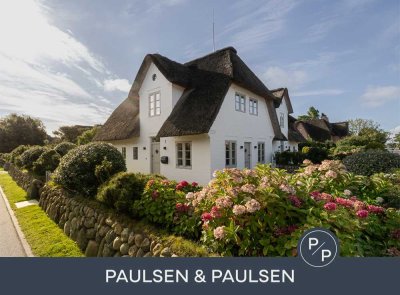 Exklusive Doppelhaushälfte unter Reet in ausgewählter Dorflage vom Kapitänsdorf Keitum