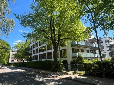 Außergewöhnliches Wohnen am Tierpark – Aussicht auf Bärengehege in heller 2/3 Zimmer Wohnung