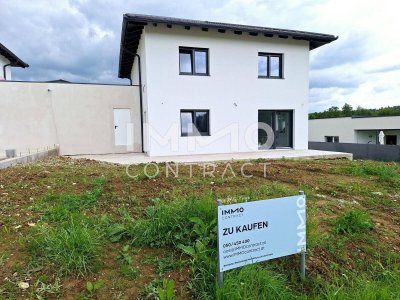 ERSTBEZUG AB HERBST - elegante Doppelhaushälfte mit Garten und Garage