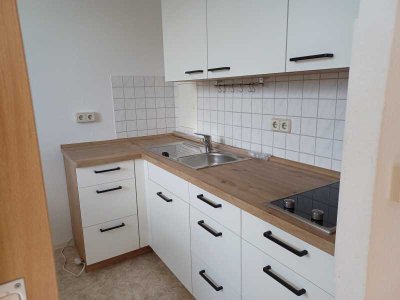 Seniorenwohnung mit Einbauküche - sofort bezugsfertig !