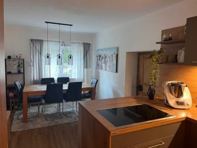 Ruhige Wohnung mit Terrasse in Lalling