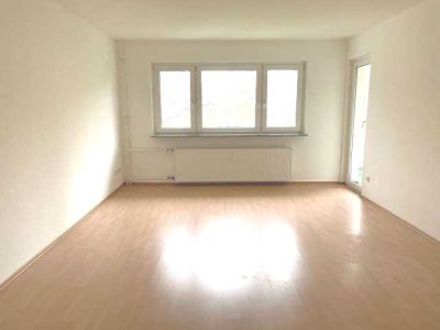 Helle, gepflegte 3-Zimmer-Wohnung mit Balkon, Neu-Isenburg Gravenbruch