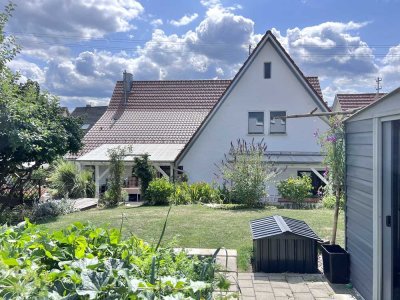PROVISIONSFREI Saniertes Haus mit Garten PV-Anlage Büro Praxis 2 Wohnungen Ausbaureserve Geislingen