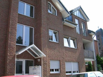 Zentrale, ruhige und gepflegte 4-Zimmer-Wohnung mit 2 Balkonen in Kerpen-Sindorf