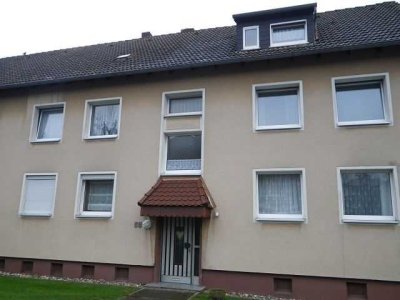 Ab Juni zu besichtigen!! Kleine 3-Zimmer-Wohnung mit Balkon in der City zu vermieten