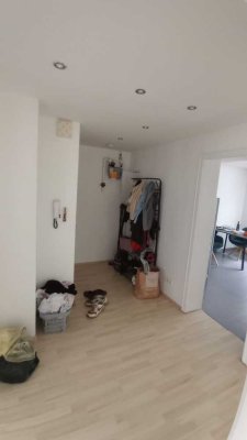 Helle Freundliche Wohnung in Kornwestheim zu vermieten
900 € - 65 m² - 2 Zimmer
