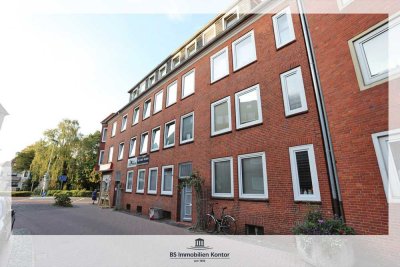 Anfragen bitte vorab per Mail  - 2 ZKB-Wohnung in der Innenstadt mit guter Ausstattung!