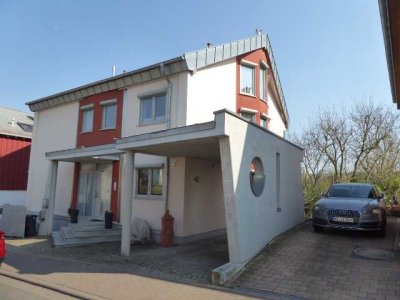 Beste Ortsrandlage- RARITÄT- mit unverbautem Weitblick, Maisonette OG/DG mit GARTEN