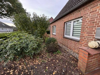 Kleines Einfamilienhaus mit Nebengebäuden auf einem schönen, großen Grundstück in Lüblow