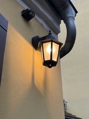 Günstiges, gepflegtes Haus mit vier Zimmern und EBK zum selbstverwirklichen