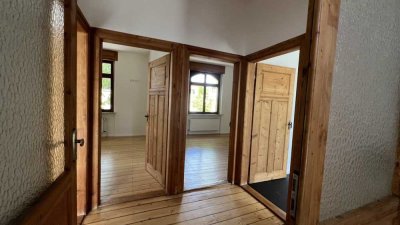 Geschmackvolle, vollständig renovierte 2-Raum-Wohnung im 1.OG in Alzey