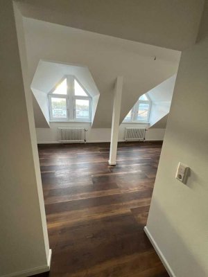 Nach Sanierung: stilvolle 1,5-Zimmer-Wohnung in Ludwigshafen am Rhein