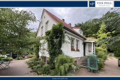 Liebhaber-Objekt in Hämelschenburg, 2 EFH mit großzügigem Gartenpark in Wandrandlage