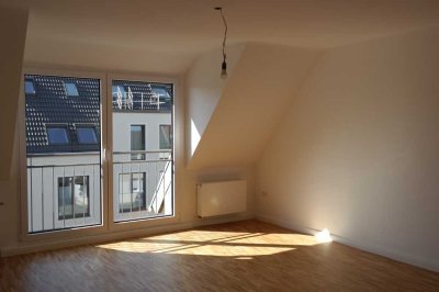 Top sanierte, ruhige, sonnige 2 Zimmer Wohnung, französischer Balkon in Düsseldorf, Unterrath