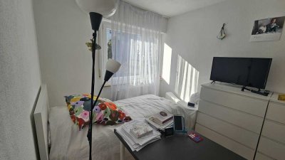 1 WG Zimmer in 2 er 3 er WG  mit Garten EG Hochparterre S Bahn und Stuttgart Nah