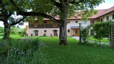 Erdgeschoss-Wohnung / Terrasse, Garten u. Panoramablick / Attraktive 3,5-(4) -Zimmer