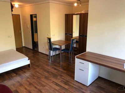 Möblierte 1,5 Zimmer - Wohnung mit Balkon