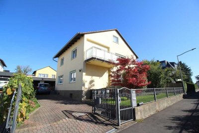 Freistehendes EFH mit 2 Garagen in guter Lage von WI-Bierstadt