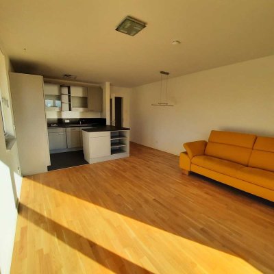 Moderne 3-Zimmer-Wohnung teilmöbliert mit Balkon in Werder (Havel)