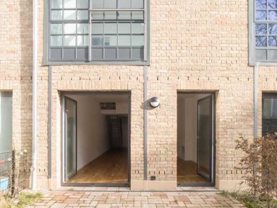 HOMESK - Exklusives Townhouse mit Garten im sanierten Denkmal der Glockengießerei-Neukölln