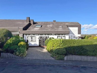 Doppelhaushälfte mit Garage und Stellplatz in begehrter Lage