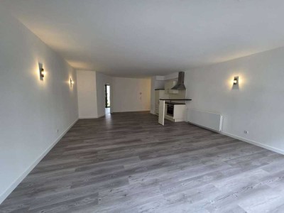 Neu renovierte 2 Zimmer Wohnung mit Balkon