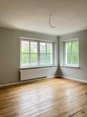Sanierte 3-Zimmer-Wohnung mit Dielenboden und hochwertiger EBK