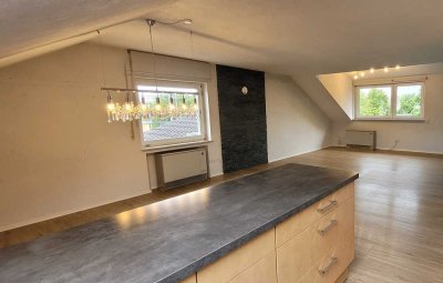 lichtdurchflutete Wohnung mit toller Aussicht OT Diedelsheim