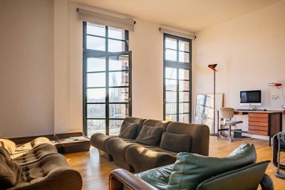 schönstes Loft in Glanzfilmfabrik, Wassernähe, 1A Investment oder für Selbstnutzer, provisionsfrei