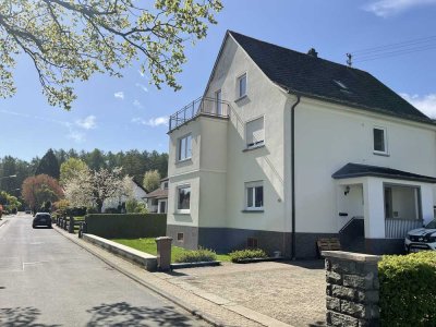 Freundliche 4 Zimmerwohnung im Grünen