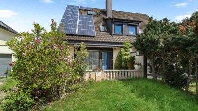 Der Traum vom Eigenheim wird wahr - Doppelhaushälfte mit Pool und Garten