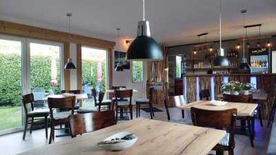 3 Ferienwohnungen & ein Restaurant nahe Strand