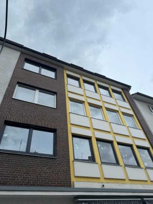 Vollständig renovierte Wohnung mit vier Zimmern in Essen