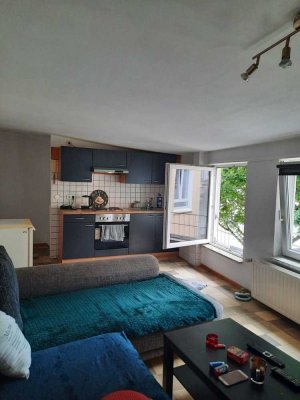 � Charmante 2-Zimmer-Maisonette im Hinterhaus mit separatem Eingang - ruhig & zentral in Flensburg