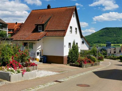 Einfamilienhaus mit ELW in Ortsrandlage - nähe Hensoldt, Zeiss