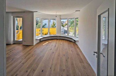 Sonnige, gut geschnittene 2-Zimmer-Wohnung mit Rundbalkon