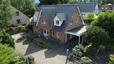 Blutjung, geräumig, luxuriös, technisch durchdacht und energieeffizient (KfW55)