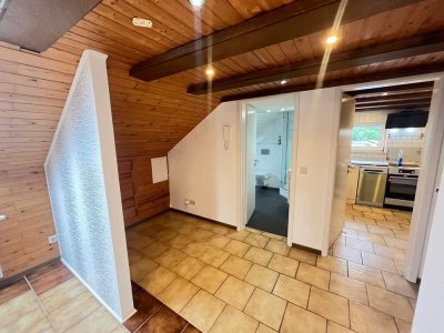Helle 2-Zimmer-Dachgeschosswohnung