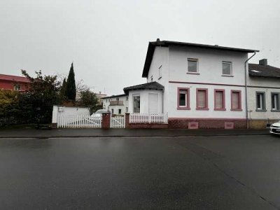 Freundliches und gepflegtes 8-Zimmer-Einfamilienhaus zum Kauf in Wöllstein