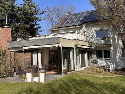 Zweifamilienwohnhaus mit idyllischem Garten in ruhiger Innenstadtlage
