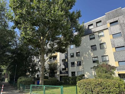 RESERVIERT:Seltenes Fundstück: Schöne Etagenwohnung mit XXL-Balkon & TG - Nähe Stadtwald & City