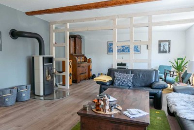 Modernisierte große 2-Zimmer-Wohnung mit Garten, Stellplatz und Gästezimmer in Salzgitter-Beddingen