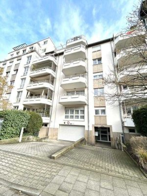 Vollständig möblierte 3-Zimmer-Wohnung im Erdgeschoss in Düsseldorf-Golzheim