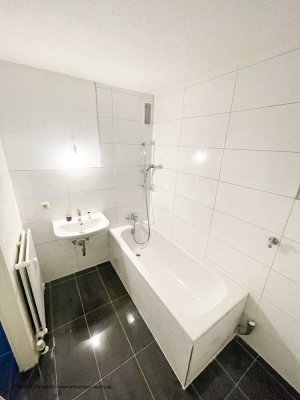 3-Zimmer Wohnung mit Stellplatz, Balkon und Einbauküche